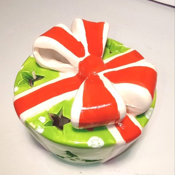 Christmas Holiday Ceramic Polka Dot Print Ceramic  Decor Present - Picture 2 of 6